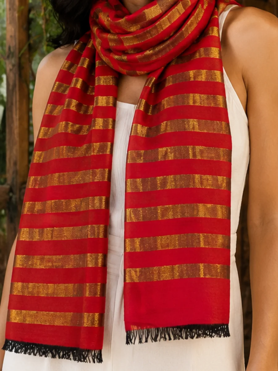 Estola de Lana Zari Roja y Dorada (2)